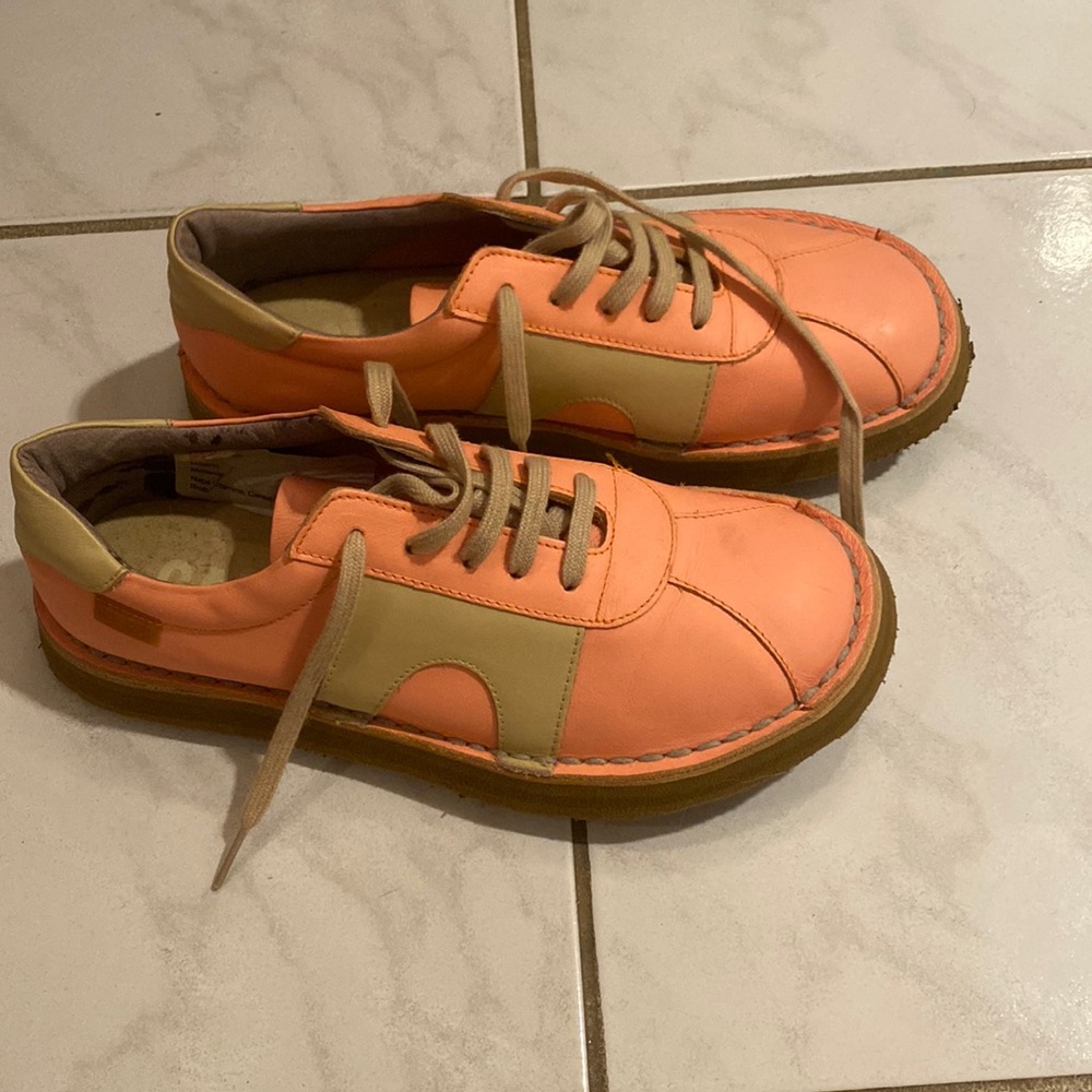 Camper sneaker shoes